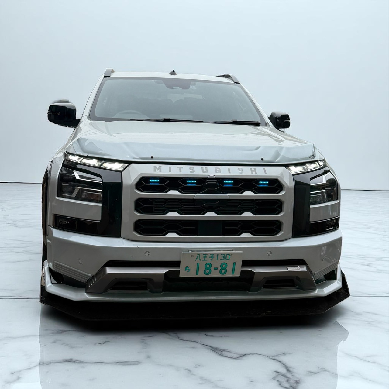 TRITON 三菱トライトン LC2T 三菱マークレスグリルカバー - SPD CREATION